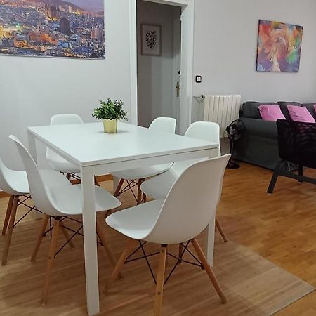 Ferienwohnung Sant Jordi Pisos - Dos De Maig Barcelona Exterior foto